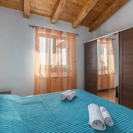 Evelyn With Private Pool And Panoramic View Villa