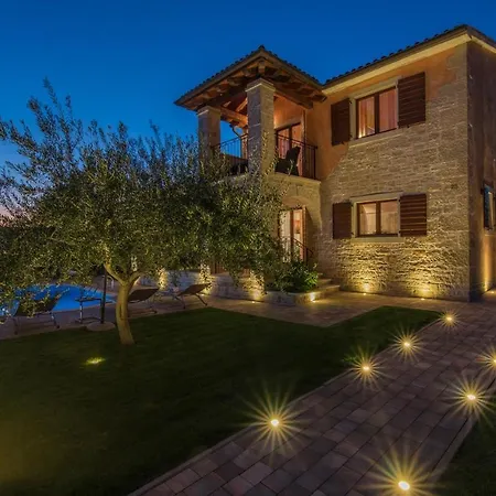 Villa Evelyn With Private Pool And Panoramic View